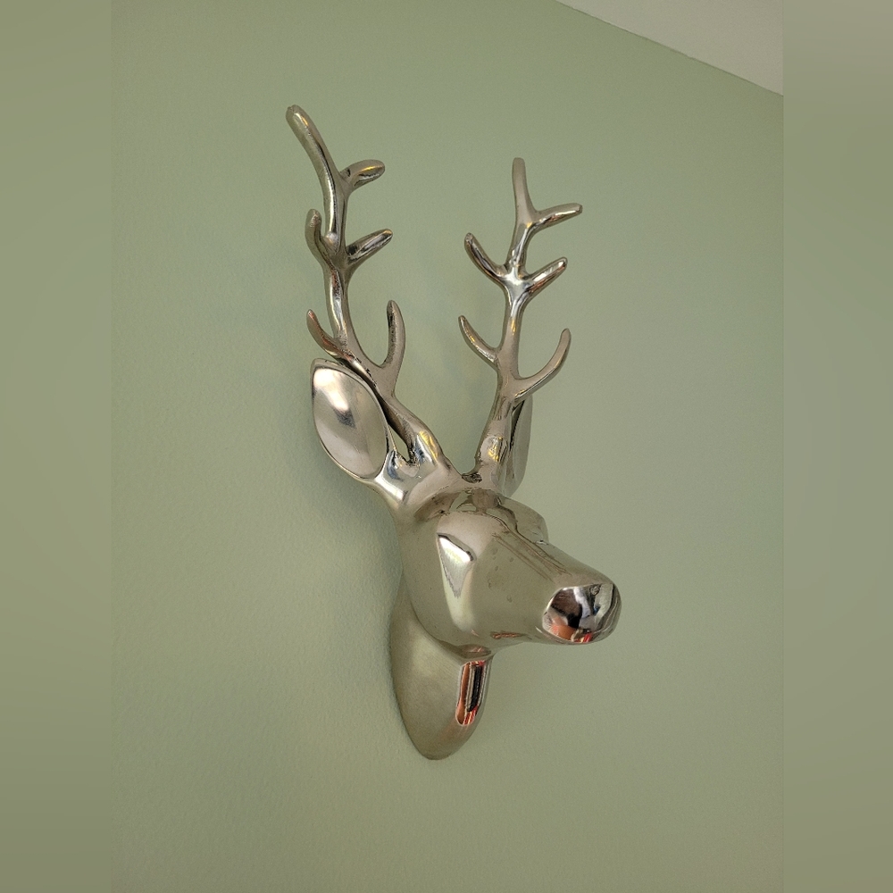 Metal Wall Mounted Stag Silver Head